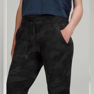 Lululemon Athletica Black Camo Joggers